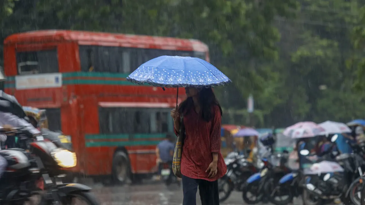 ঢাকায় কখন হতে পারে বৃষ্টি, জানাল আবহাওয়া অফিস